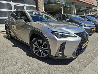Lexus UX 250h