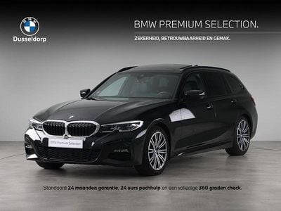 Zwart Gebruikt 2022 BMW 318 Comfort Edition Stationwagen | € 35.950 (Eerlijke prijs)