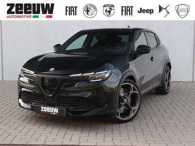 Zwart Nieuw 2025 Alfa Romeo Junior Veloce SUV | € 47.900