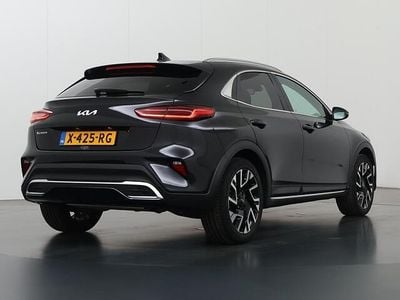 Zwart, metallic lak Gebruikt 2024 Kia XCeed SUV | € 24.835 (Iets duurder)