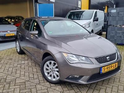 tweedehands Seat Leon 1.6 TDI Style*AUTOMAAT*Navigatie*5 Drs*Climaat Controle*CV*Elektrische Ramen*Cruise Controle*NETTE Auto