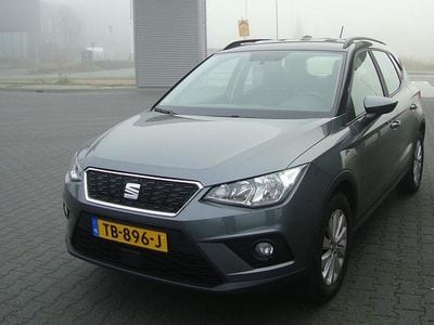 Grijs (metallic) Gebruikt 2018 Seat Arona Style SUV | € 12.995 (Goede deal)