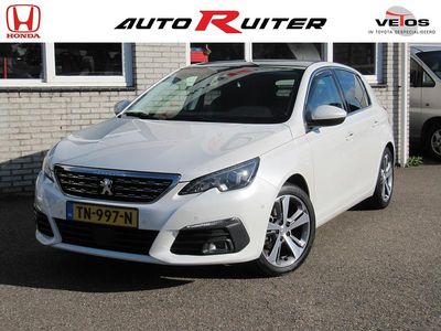 Wit Gebruikt 2018 Peugeot 308 Allure Hatchback | € 15.500 (Duur)