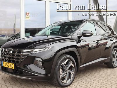 Zwart, metallic lak Gebruikt 2023 Hyundai Tucson Premium SUV | € 34.425 (Eerlijke prijs)