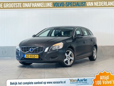 tweedehands Volvo V60 2.0T Aut. Trekhaak Navigatie 203pk