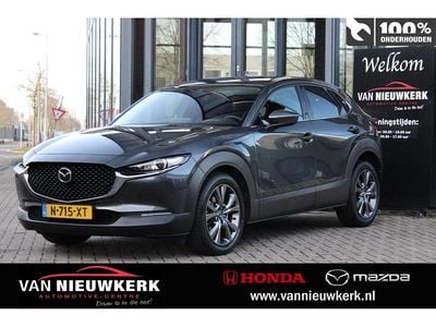 Grijs Occasion 2022 Mazda CX-30 Luxury SUV | € 26.400 (Goede deal)