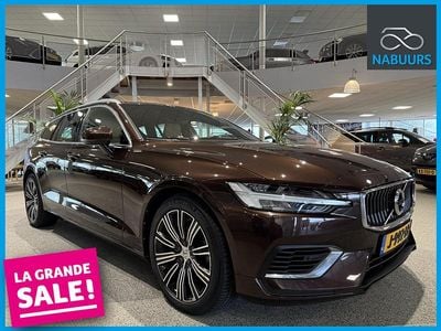 Bruin Gebruikt 2020 Volvo V60 Inscription Stationwagen | € 25.750 (Goede deal)