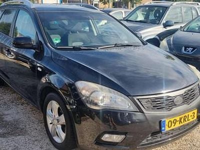Zwart Gebruikt 2010 Kia Ceed Hatchback | € 1.499 (Eerlijke prijs)