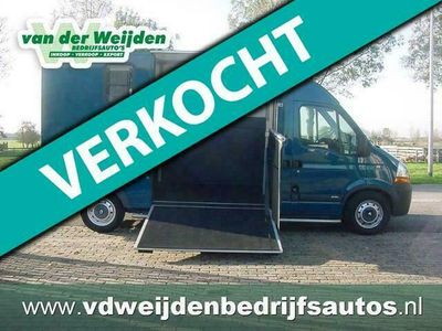 tweedehands Renault Master 2.5 DCI 2-PAARDS PAARDENAUTO