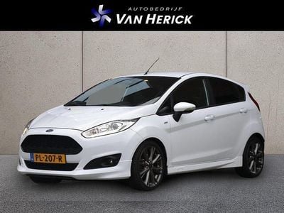 Wit Occasion 2017 Ford Fiesta ST-Line Hatchback | € 10.445 (Goede deal)