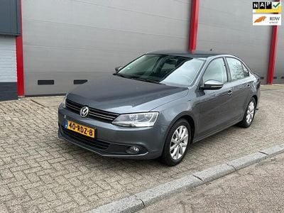 Occasion VW Jetta Comfortline 105 PK (77 kW) 2011 Grijs Sedan