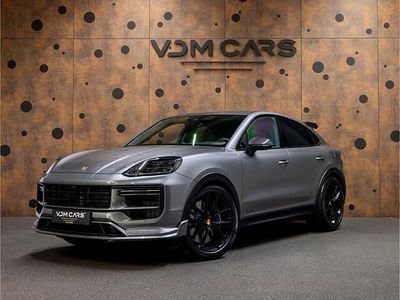 Grijs Gebruikt 2024 Porsche Cayenne Turbo E-Hybrid SUV | € 216.900 (Duur)