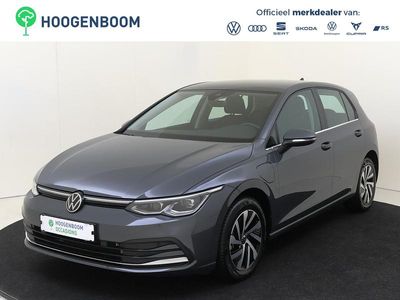 Grijs Gebruikt 2022 VW Golf VIII Style Hatchback | € 25.950 (Goede deal)