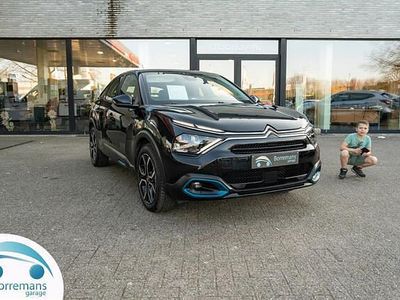 Zwart Gebruikt 2023 Citroën C4 Feel Stationwagen | € 19.990