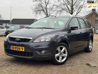 Grijs Gebruikt 2011 Ford Focus Stationwagen | € 3.999 (Goede deal)