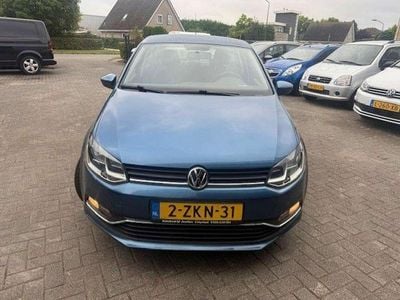 Blauw Gebruikt 2015 VW Polo Comfortline Hatchback | € 7.250 (Goede deal)