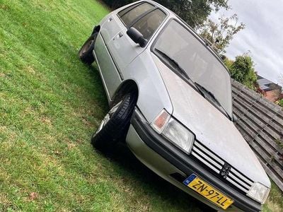 Grijs Occasion 1991 Peugeot 205 Hatchback | € 950