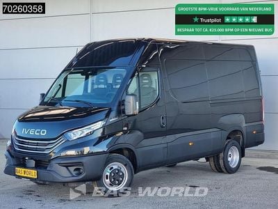 Zwart Nieuw 2025 Iveco Daily Van | € 38.600 (Goede deal)