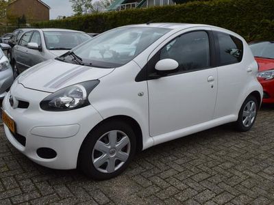 tweedehands Toyota Aygo 1.0-12V Comfort Navigator Nap / 5 deurs / 82000km!