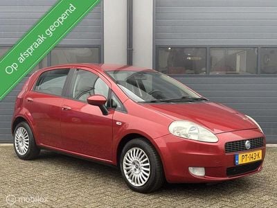 Rood Gebruikt 2006 Fiat Grande Punto Active Hatchback | € 2.749 (Eerlijke prijs)