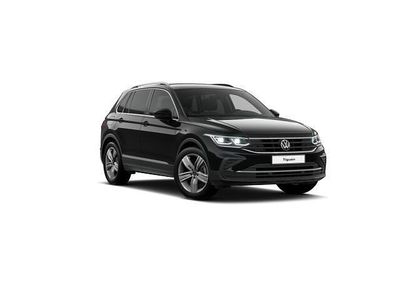 Zwart Gebruikt 2024 VW Tiguan Move SUV | € 39.058 (Super prijs)