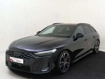 Zwart (metallic) Occasion 2025 Audi A5 Competition Stationwagen | € 72.450