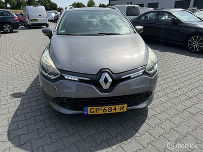 Grijs Occasion 2015 Renault Clio GrandTour Expression Stationwagen | € 2.999 (Eerlijke prijs)