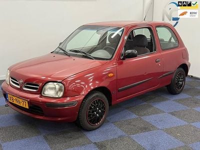 Occasion Nissan Micra 54 PK (39 kW) 1998 Rood Hatchback
