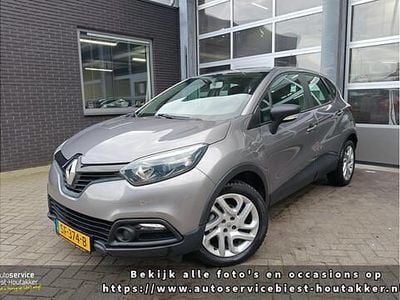 Grijs Gebruikt 2015 Renault Captur Authentique SUV | € 8.500 (Goede deal)