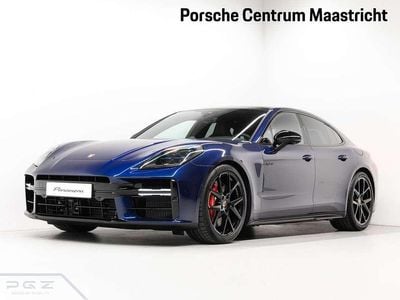 Porsche Panamera 4S