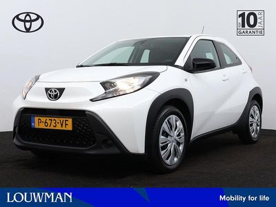 Wit Occasion 2022 Toyota Aygo X Play SUV | € 17.920 (Eerlijke prijs)