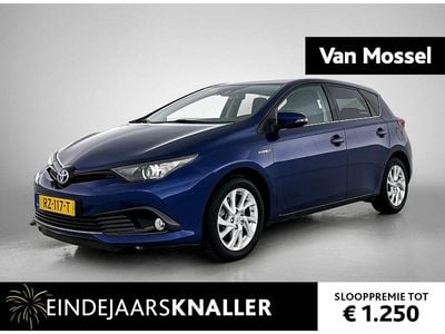 Blauw Gebruikt 2018 Toyota Auris Hatchback | € 17.900 (Eerlijke prijs)