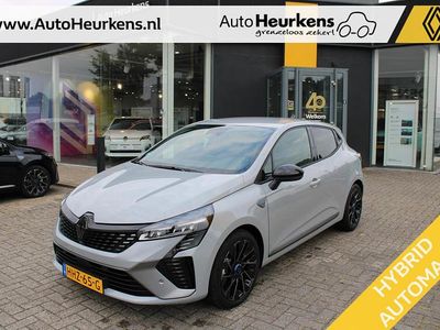 Grijs Gebruikt 2025 Renault Clio V Esprit Alpine Hatchback | € 28.640 (Duur)