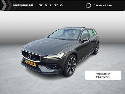 Occasion Volvo V60 CC Pro 251 PK (184 kW) 2019 Grijs (metallic) Stationwagen