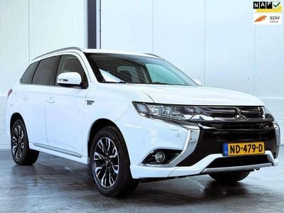 Wit Occasion 2016 Mitsubishi Outlander P-HEV Edition SUV | € 14.950 (Eerlijke prijs)