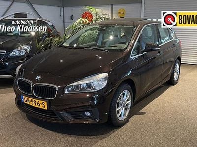 Bruin (metallic) Gebruikt 2015 BMW 218 Stationwagen | € 15.950 (Eerlijke prijs)