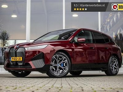 Rood Occasion 2022 BMW iX Executive SUV | € 38.845 (Duur)