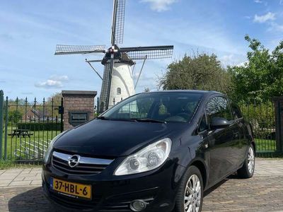 tweedehands Opel Corsa 1.4-16V Business