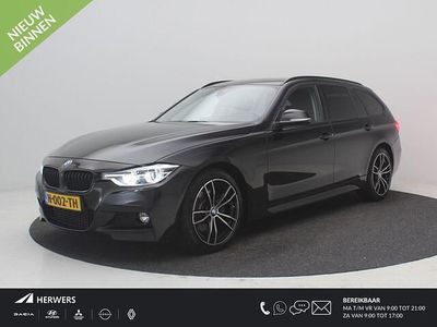 Zwart Occasion 2018 BMW 330 Executive Stationwagen | € 27.285 (Goede deal)