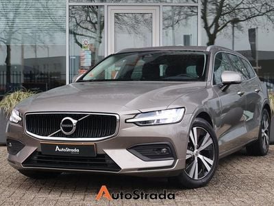 Grijs Occasion 2021 Volvo V60 Business Edition Stationwagen | € 26.900 (Super prijs)