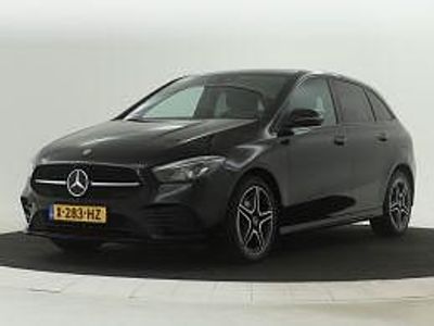 Zwart Gebruikt 2022 Mercedes B250 AMG MPV | € 34.945 (Iets duurder)
