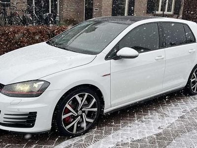 Wit Occasion 2014 VW Golf VII GTI Stationwagen | € 11.000 (Goede deal)