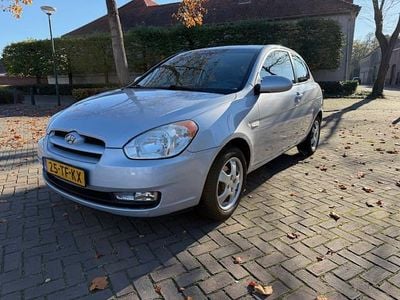 Grijs Gebruikt 2006 Hyundai Accent Dynamiq Hatchback | € 1.890