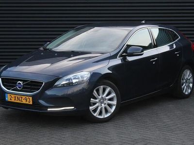 tweedehands Volvo V40 T3 150 pk Summum | Trekhaak | Navigatie | Cruise |