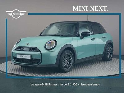 Groen Nieuw 2025 Mini Cooper Classic Hatchback | € 34.950 (Goede deal)