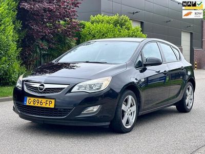 tweedehands Opel Astra 1.4 Edition 5DR*Stoelverwarming*Cruise*Trekhaak*Airco*Parkeersensoren*Nieuwe APK*