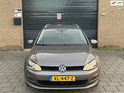 Grijs Gebruikt 2014 VW Golf VII Highline Stationwagen | € 6.500 (Goede deal)