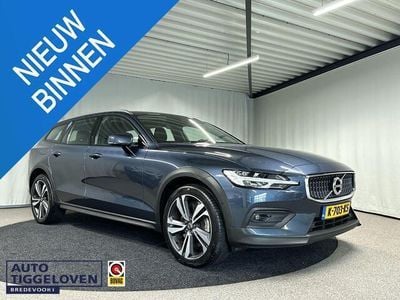 Occasion Volvo V60 CC Pro 251 PK (184 kW) 2021 Blauw Stationwagen