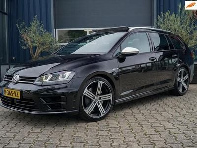 Zwart Occasion 2015 VW Golf VII R Stationwagen | € 22.995 (Iets duurder)
