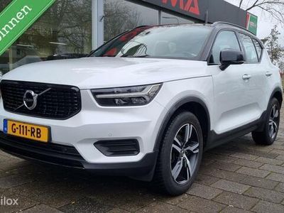 tweedehands Volvo XC40 1.5 T3 R-Design NAP / Adapt. Cruise / Trekhaak elektrisch.